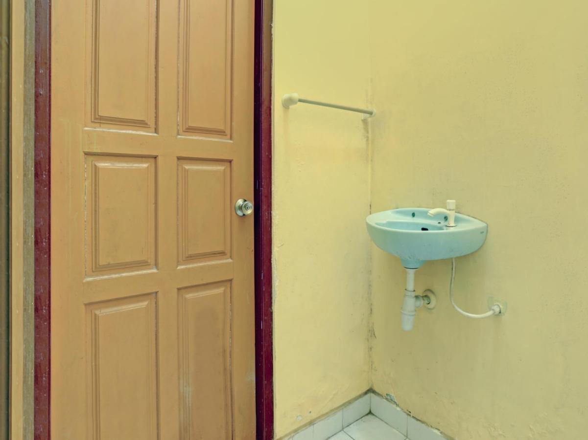 OYO 3096 Hotel Dewi Warsiki Gilimanuk Zewnętrze zdjęcie